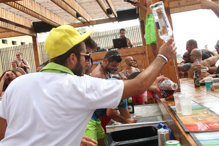 Cyan Beach Bar on Sunday